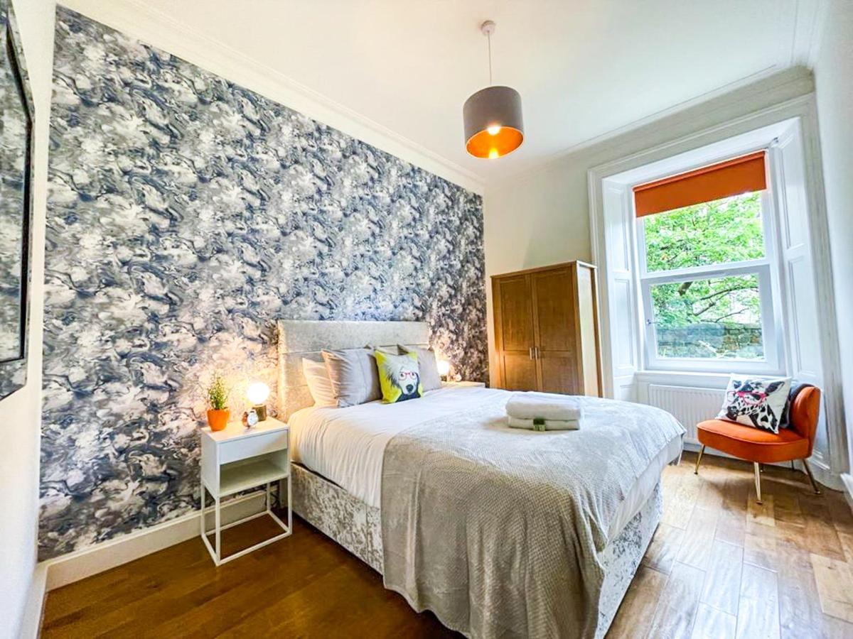 Desirable 2 Bed Apt Near Edinburgh Castle Экстерьер фото