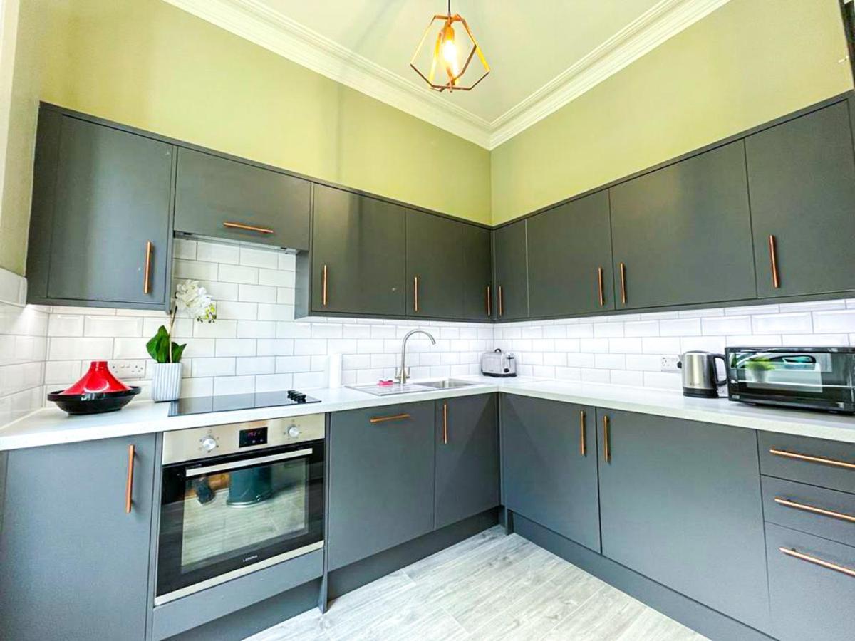 Desirable 2 Bed Apt Near Edinburgh Castle Экстерьер фото