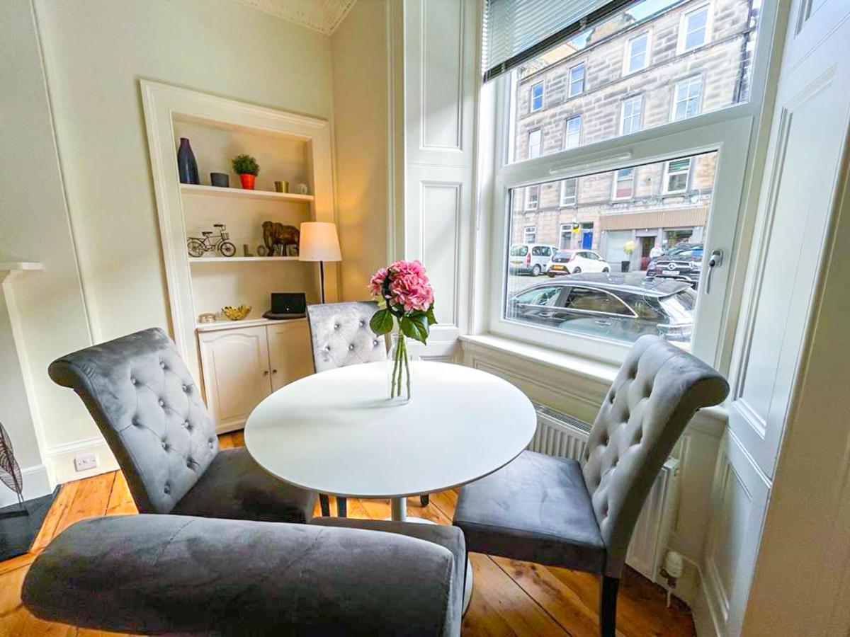 Desirable 2 Bed Apt Near Edinburgh Castle Экстерьер фото