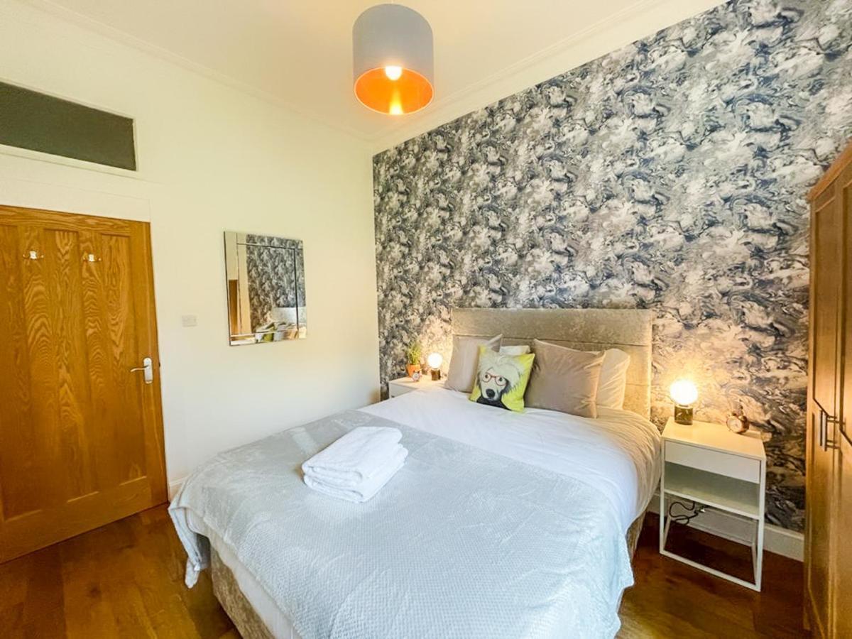 Desirable 2 Bed Apt Near Edinburgh Castle Экстерьер фото