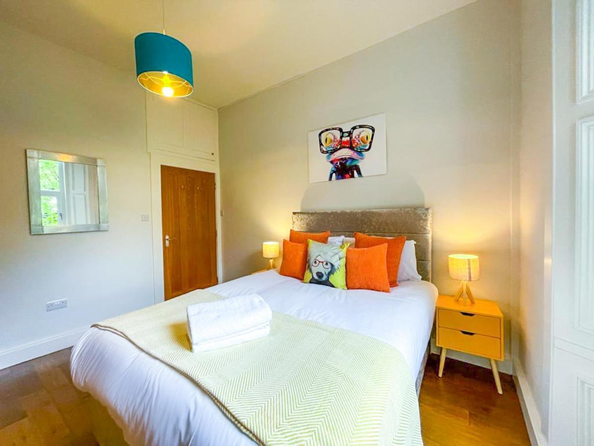 Desirable 2 Bed Apt Near Edinburgh Castle Экстерьер фото