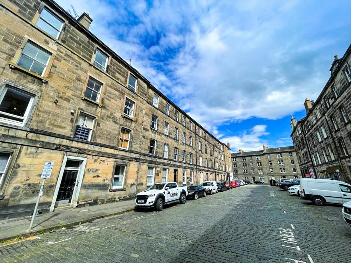 Desirable 2 Bed Apt Near Edinburgh Castle Экстерьер фото